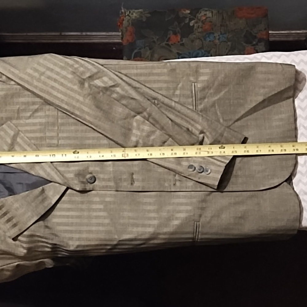 2 PC suit - Picture 6 of 12